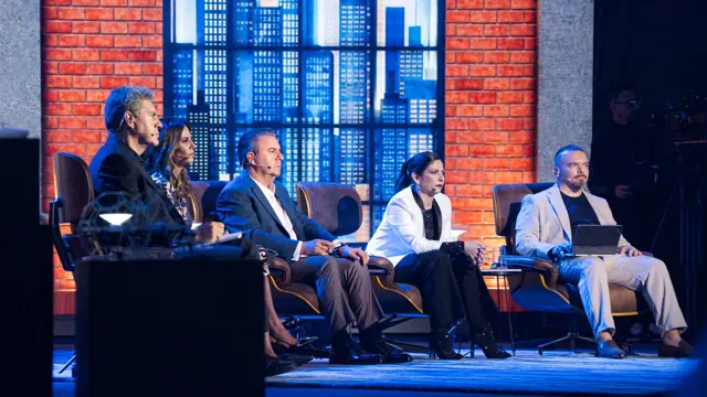 Plateia diante do palco do Shark Tank Brasil